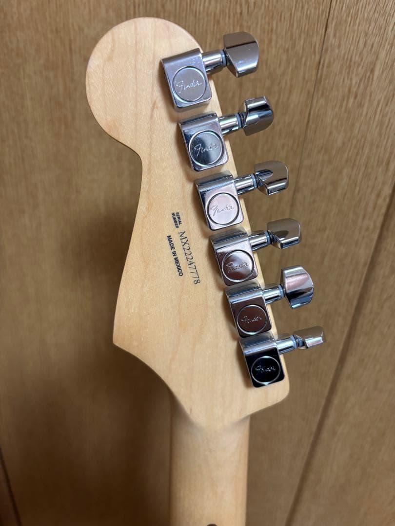 フェンダーplayerストラトキャスターメキシコ(バタークリーム) 新品同様！