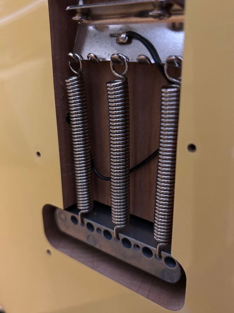 フェンダーplayerストラトキャスターメキシコ(バタークリーム) 新品同様！