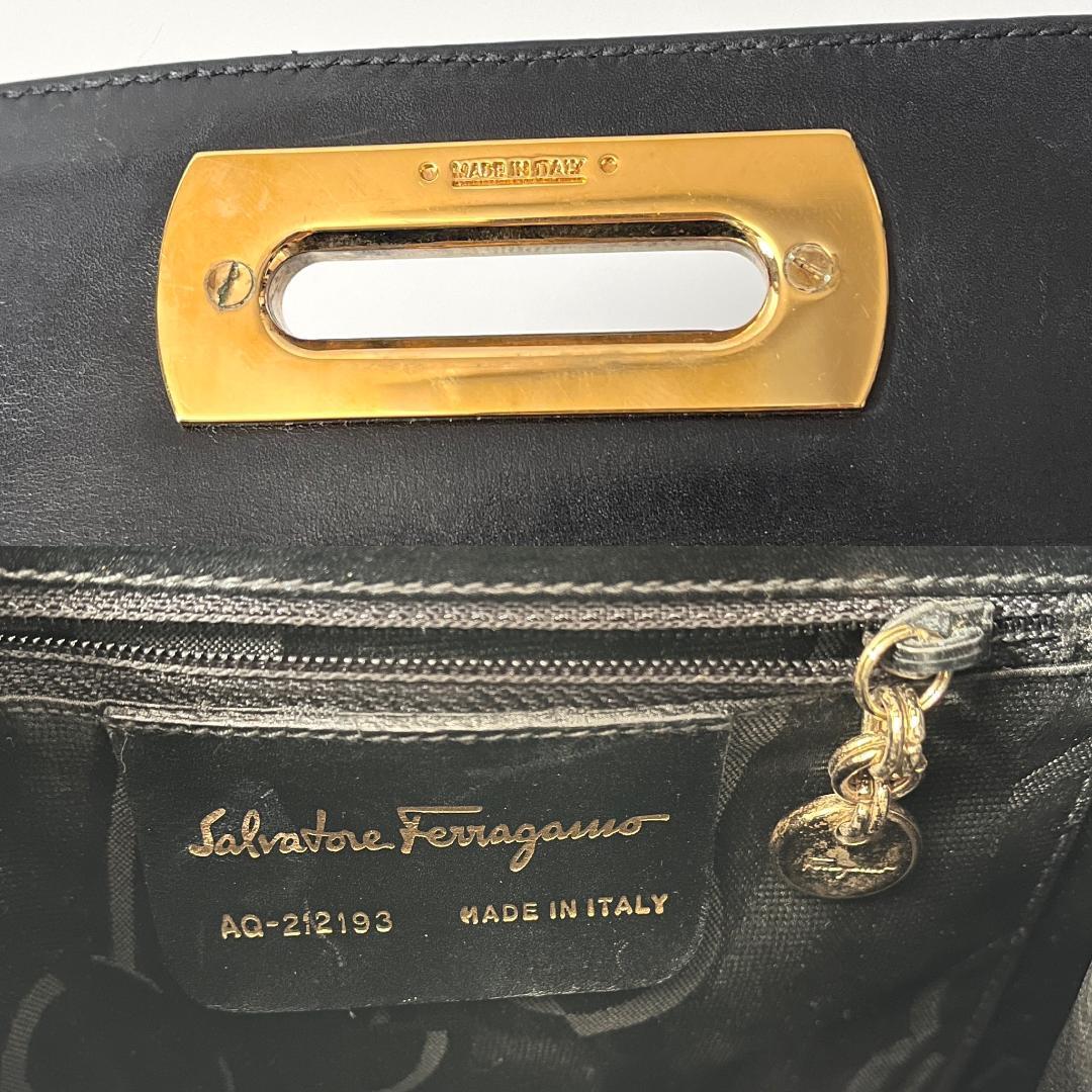 フェラガモ ガンチーニ ミニ台形 ハンドバッグ 黒 ゴールド金具 フォーマル