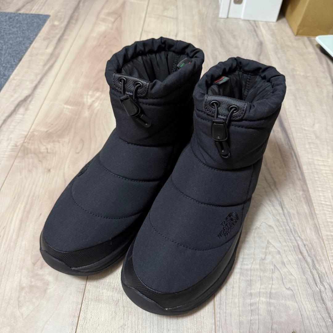 美品【ザノースフェイス】 Nuptse Bootie WP VII Short