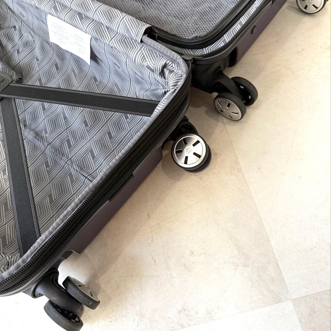 完売品！サムソナイト 機内持ち込み スーツケース キャリー omni2 USB