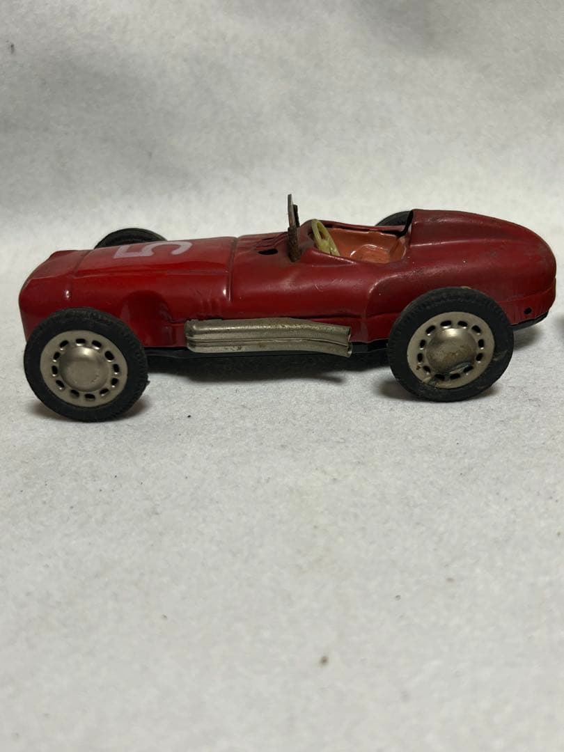 ドイツ製　ヴィンテージ1940年〜1970年　ベンツのブリキ自動車　2個セット