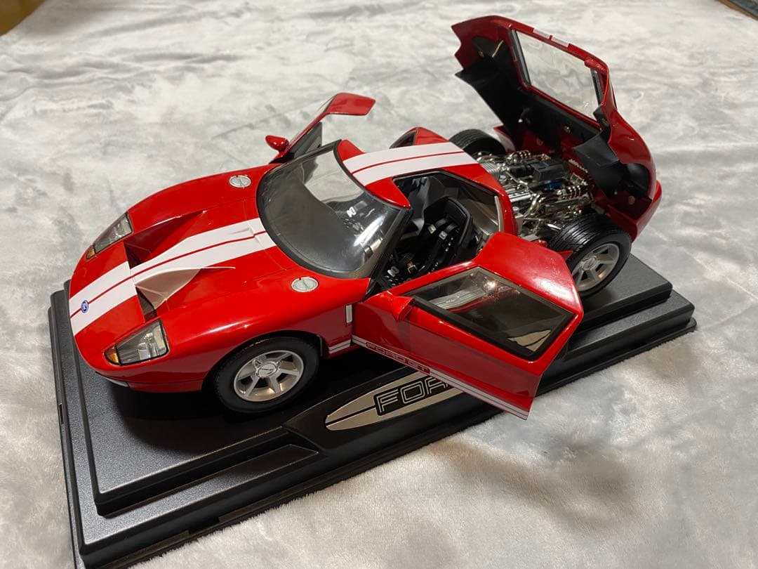 ミニカー MOTORMAX FORD GT 1/12