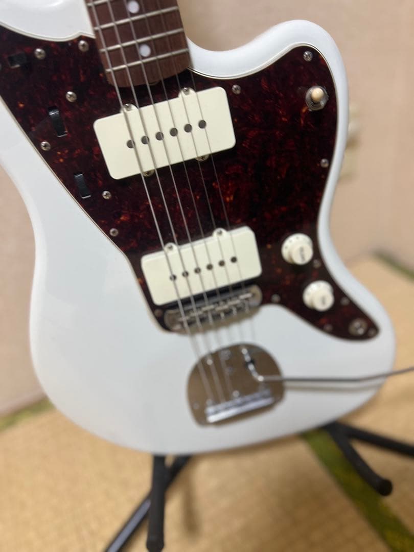 Fender Jazzmaster ホワイト