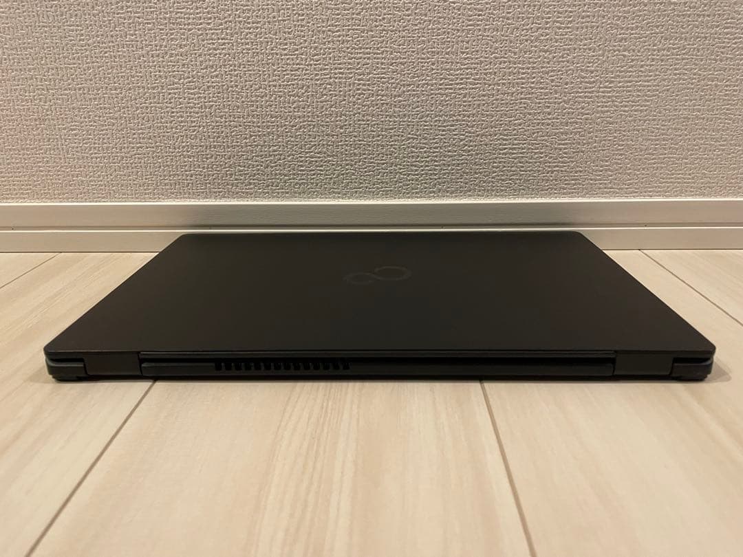 富士通 U9312/KW i7-1265U 256GB Office