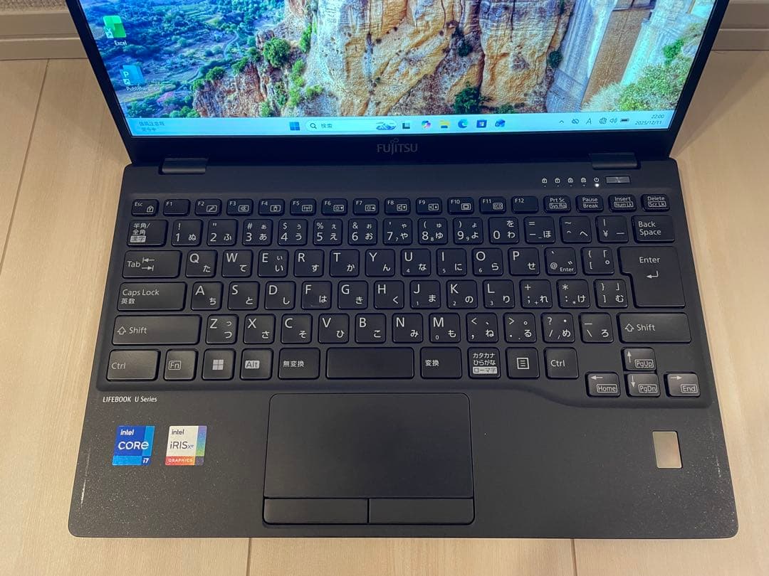 富士通 U9312/KW i7-1265U 256GB Office
