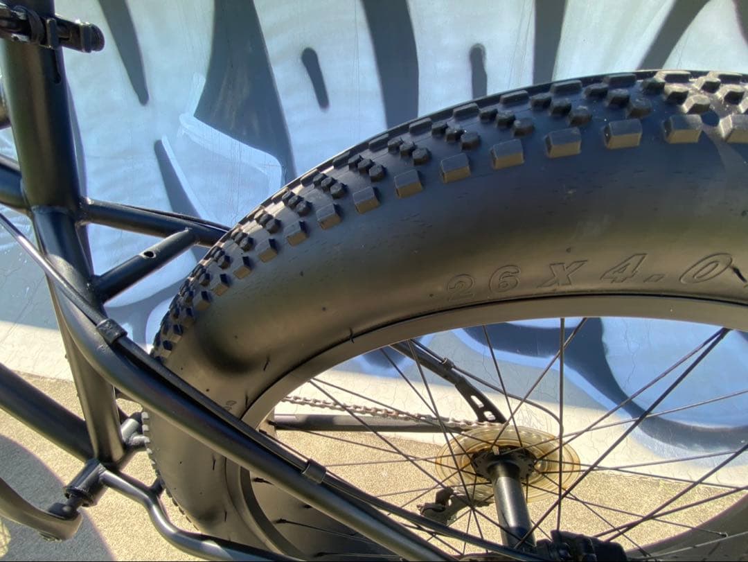 【引き取り限定】ファットバイク 26インチ 黒 ６段ギア