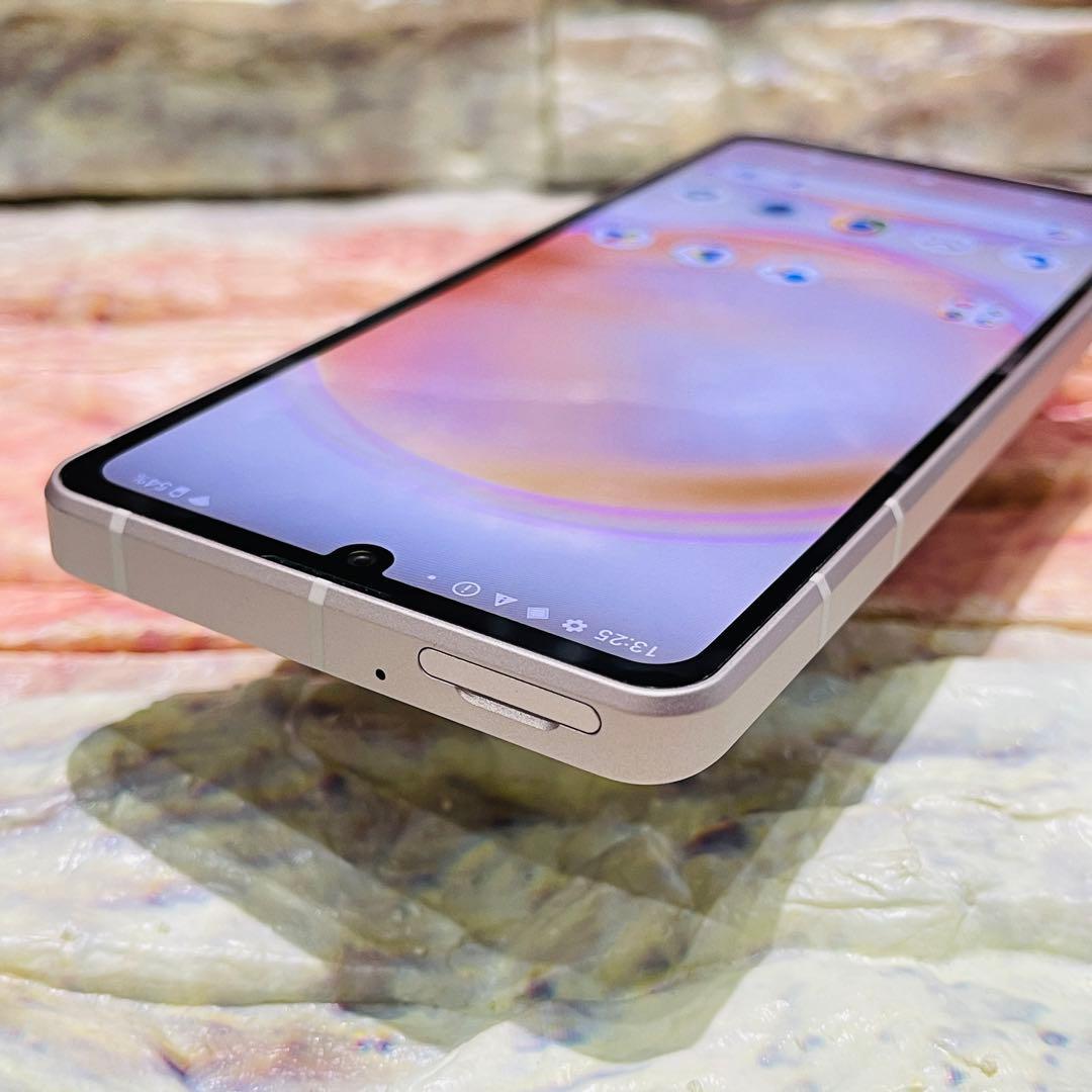 美品 SIMフリー AQUOS sense8 128GB ライトカッパー