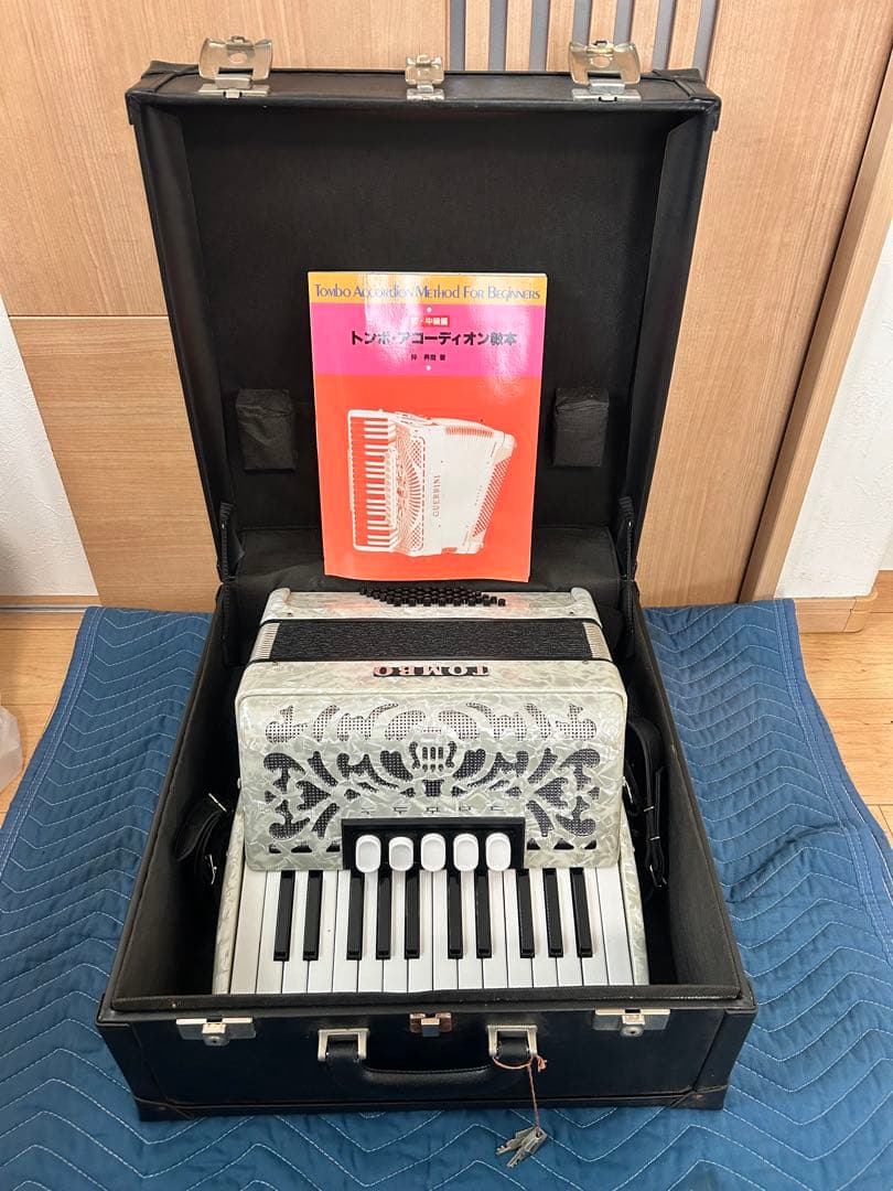 TOMBO アコーディオン J261 ホワイト 希少