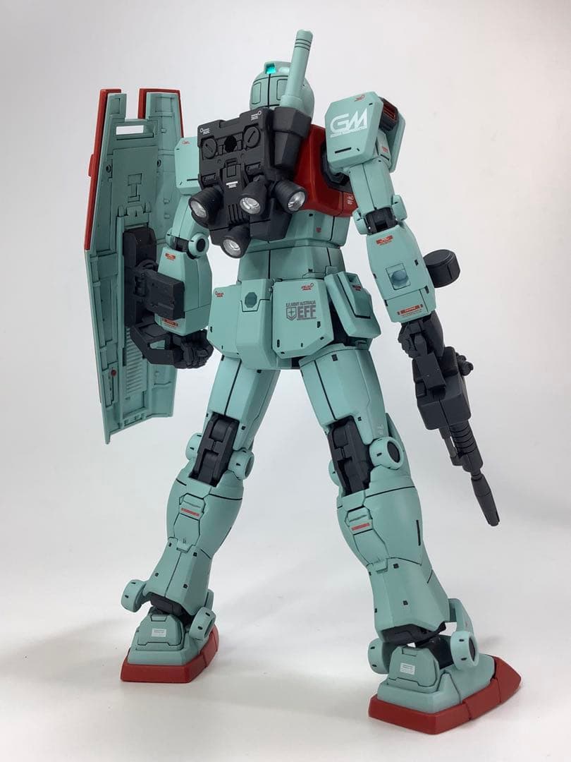 HG RGM-79 ジム【ショルダーキャノン装備/ミサイルポッド装備】