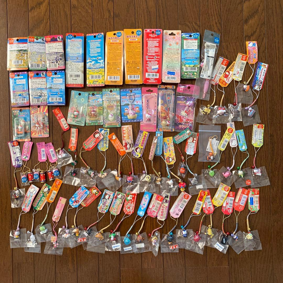 ハローキティ　ストラップ　ご当地　根付け　68点まとめ売り