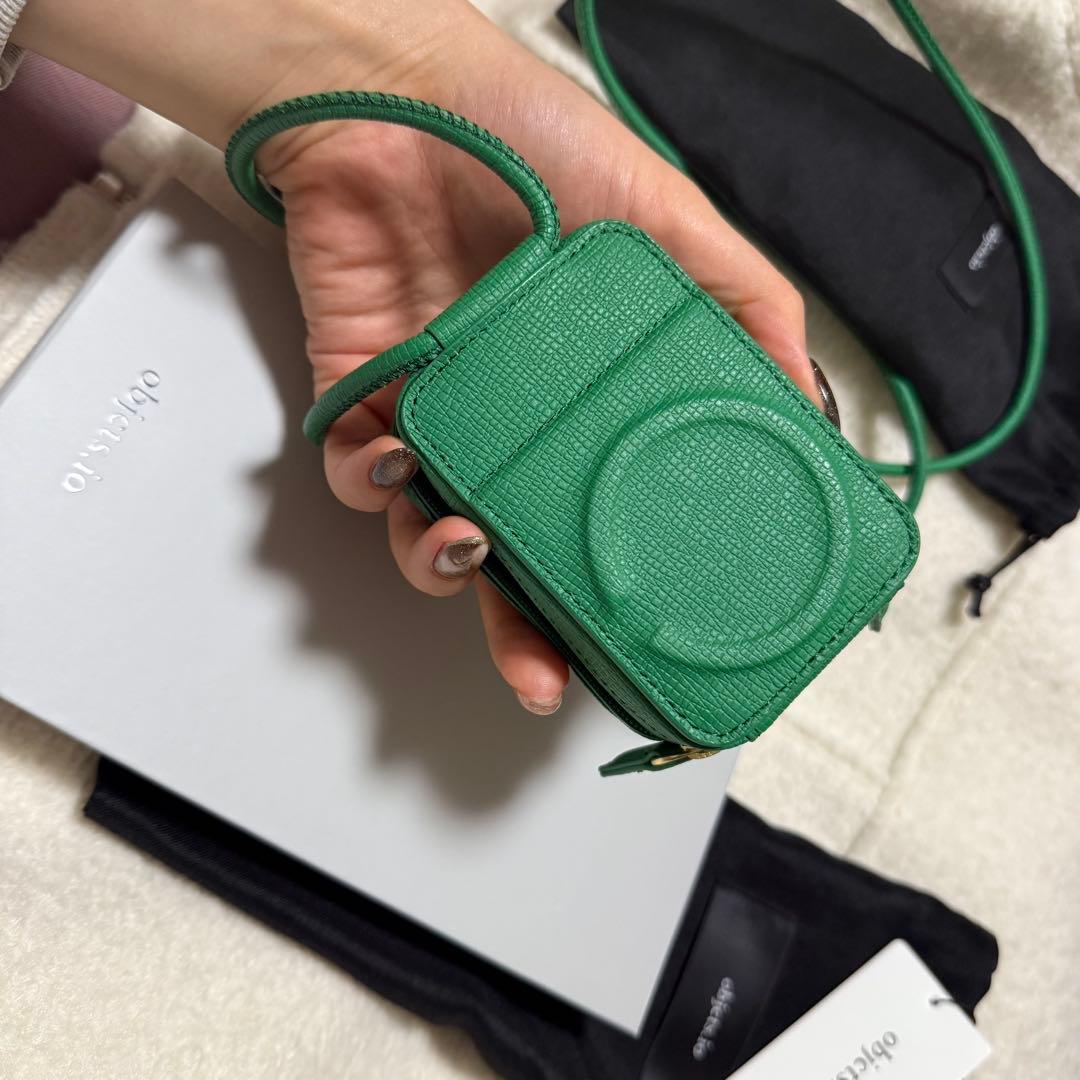 objcts.io スマホショルダー16promax ストラップ付きiPhone