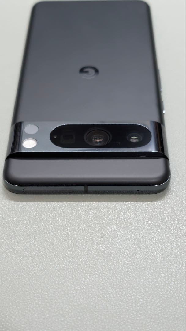 Google Pixel 8 Pro 256GB ブラック 本体（ケースおまけ）