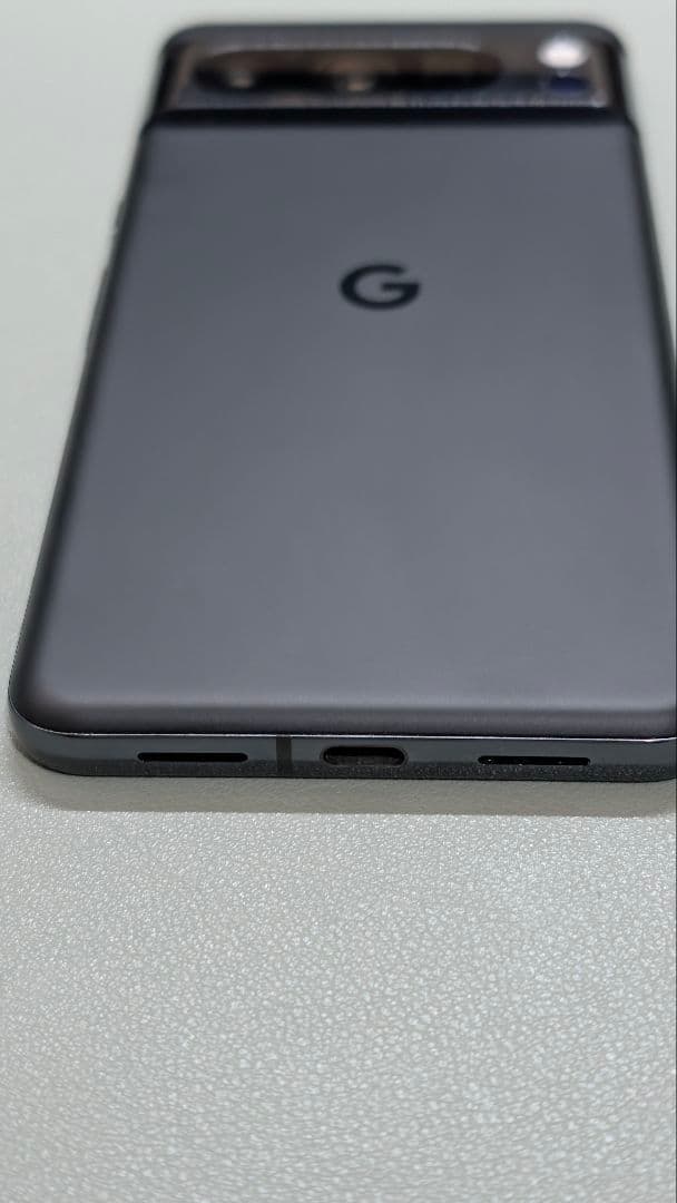 Google Pixel 8 Pro 256GB ブラック 本体（ケースおまけ）