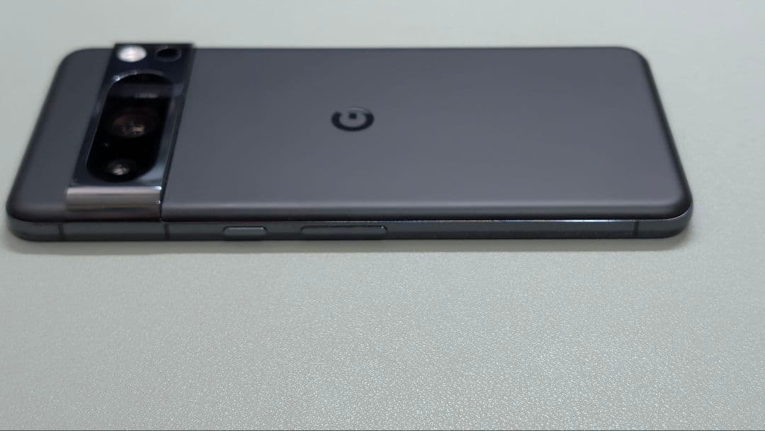 Google Pixel 8 Pro 256GB ブラック 本体（ケースおまけ）