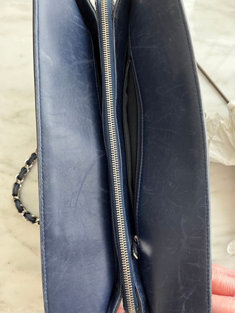 シャネルCC ココマーク　肩掛けリップスティク　 sanzoku