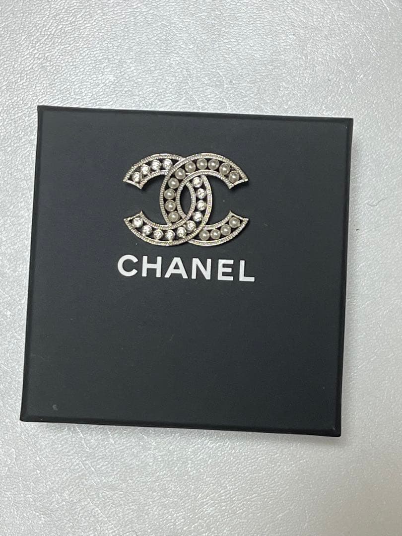 シャネル　ココマーク　ブローチ　ストラス　パール
