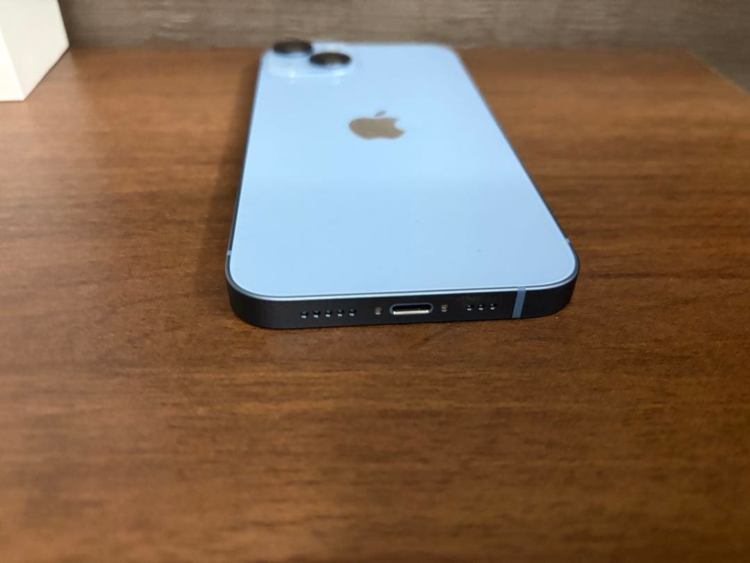美品　バッテリー100% Apple iPhone 14 256GB