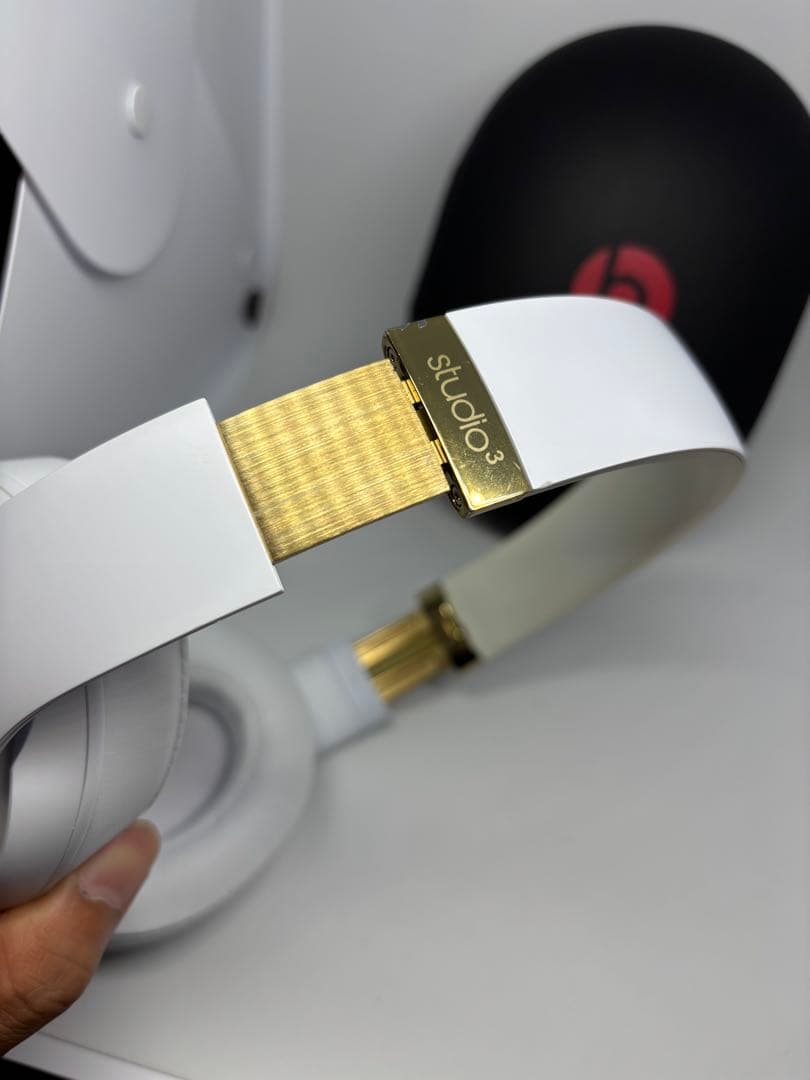 【超美品】 Beats Studio3 Wireless ホワイト　ケース付き