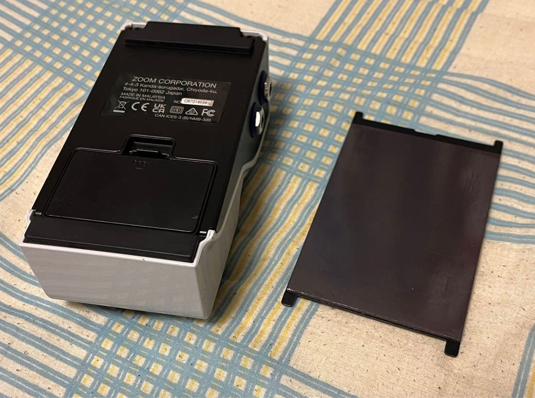 ZOOM MULTISTOMP MS-50G+ 新品　追加エフェクト有