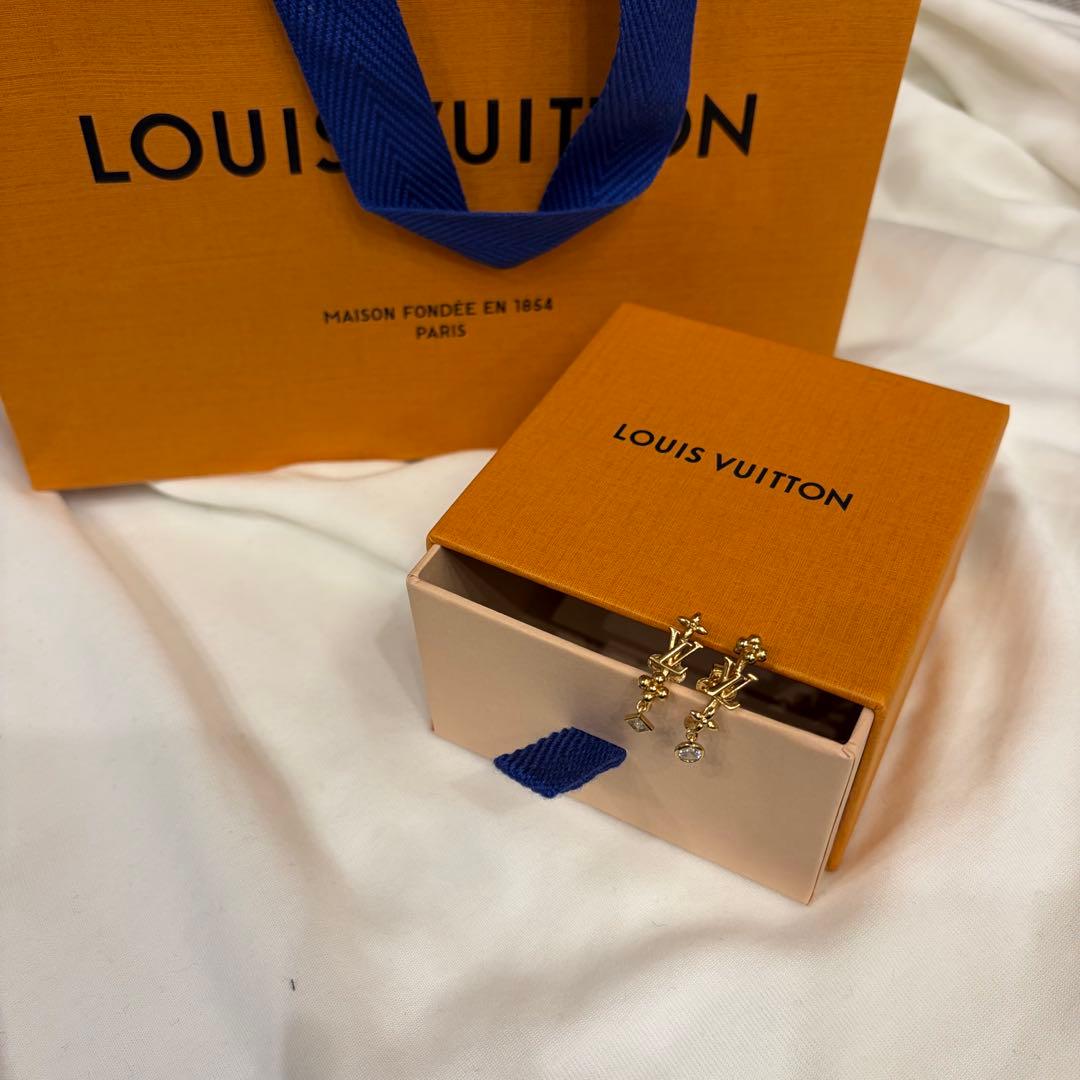 美品！ルイヴィトン ピアス・ＬＶインザスカイ