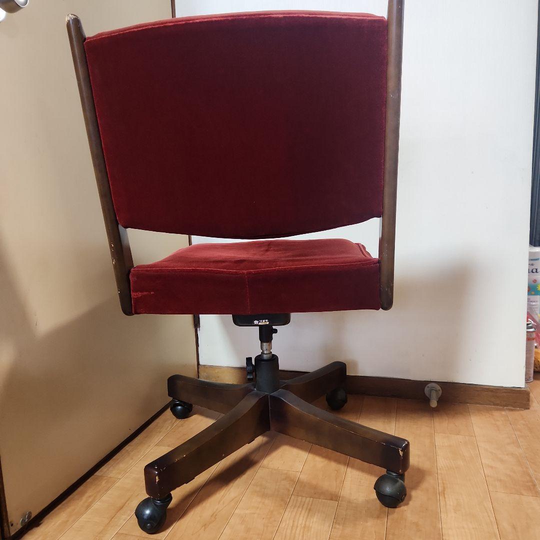 カリモク コロニアルモケット赤 ベルベット 回転椅子　ヴィンテージ