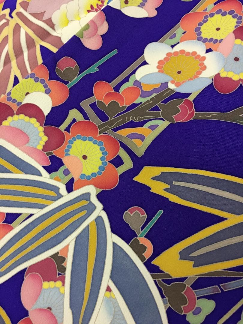 売り切り 青紫 手描き友禅 笹 牡丹 鴛鴦 振袖 落款あり