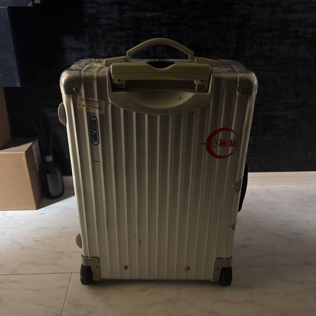 リモワ　アルミニウム 中型キャリーケース