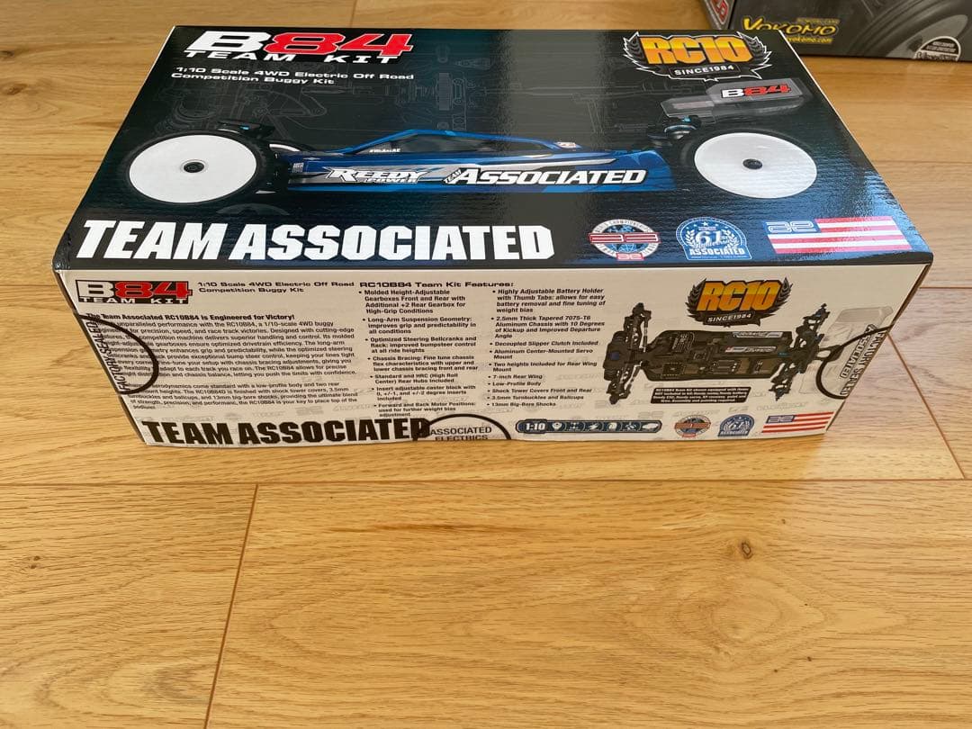 Team Associated RC10 B84 アソシエイテッド