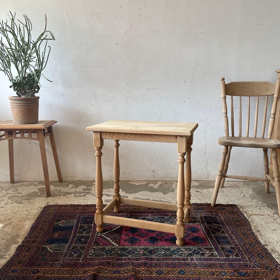 サイドテーブル・ナイトテーブル・ローテーブル tinky