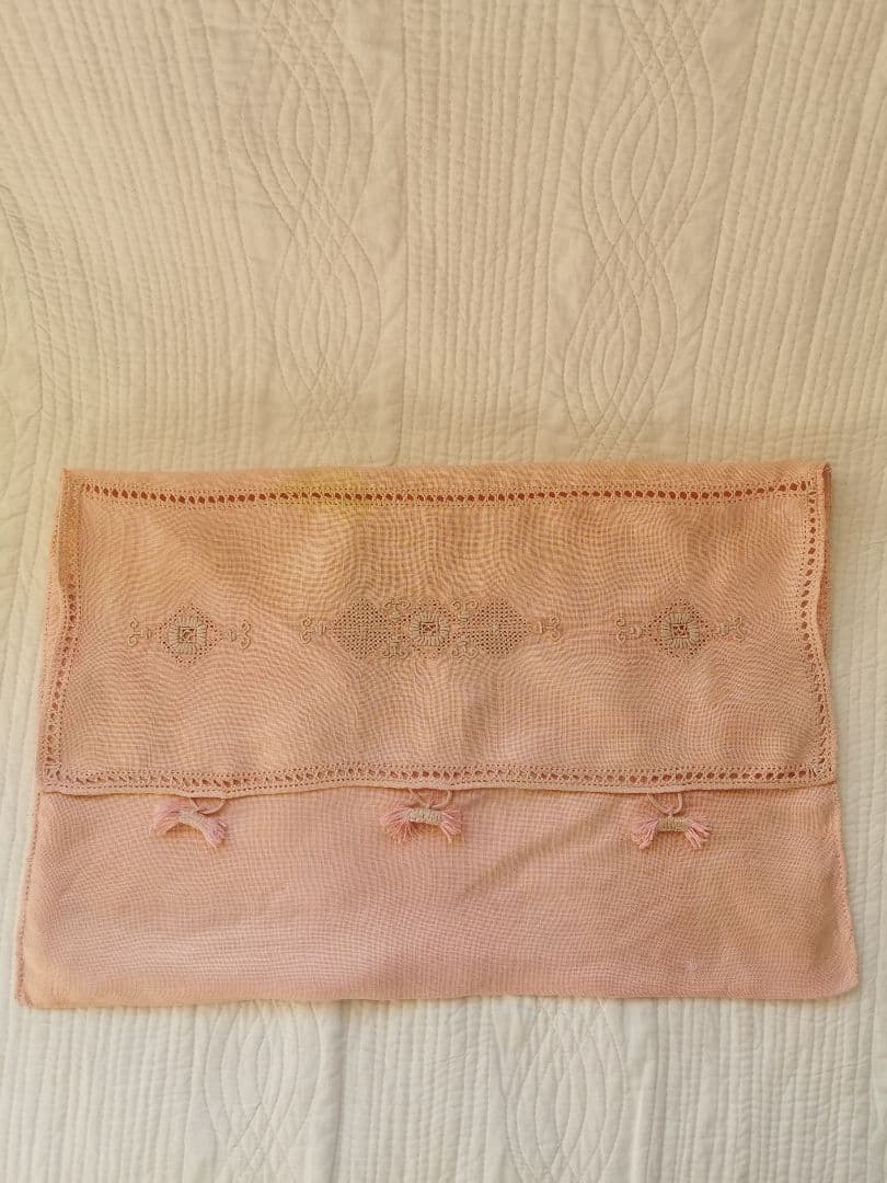 アンティーク 珊瑚色蓋付きランジェリーケース ピローカバー 盛上＆梯子レース刺繍