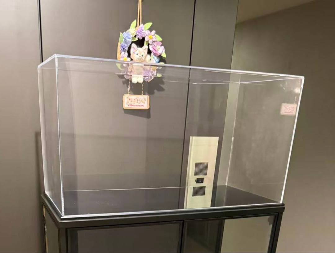 【直接引取限定】アクリルフィギュアケース