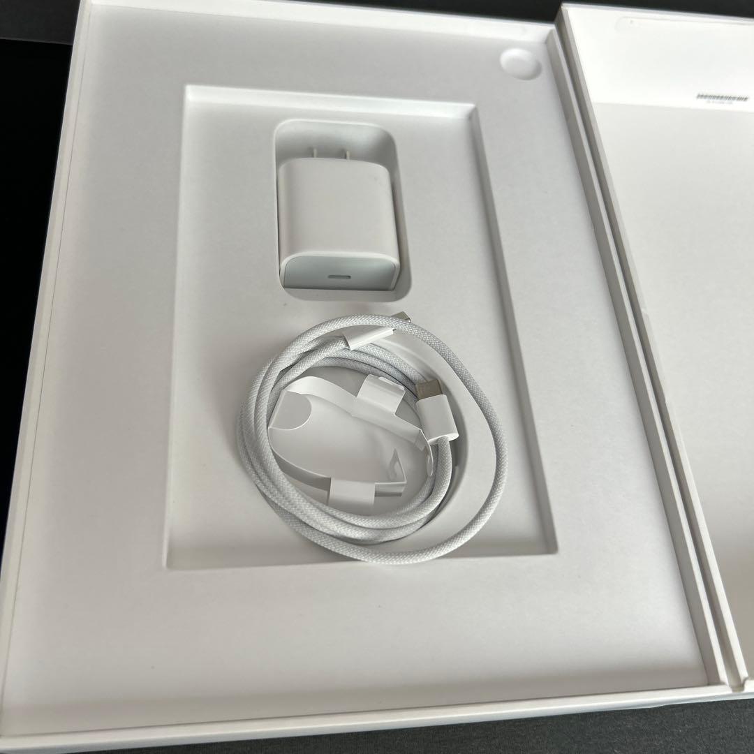 11インチ　iPad Air M2 Wi-Fiモデル　スペースグレイ