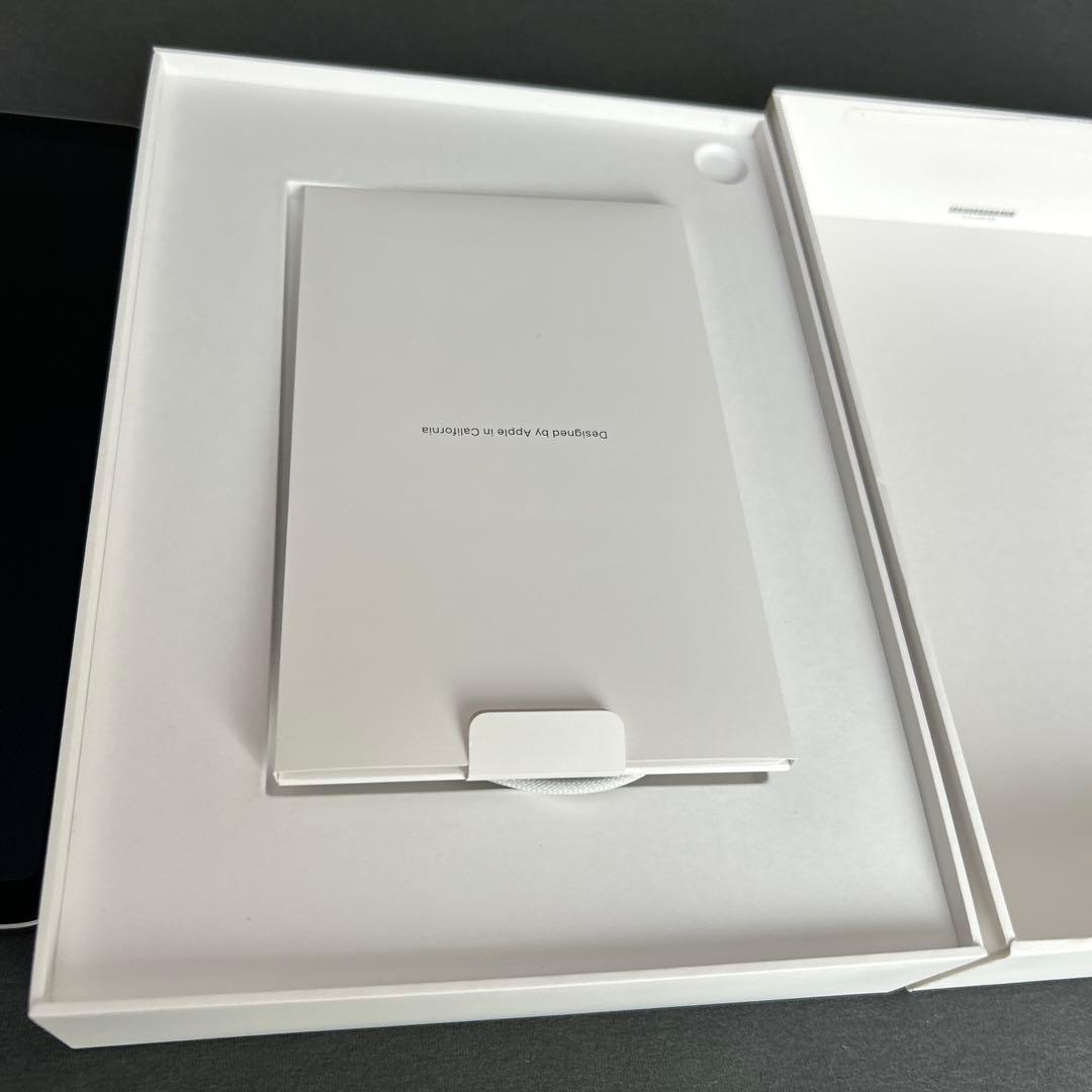 11インチ　iPad Air M2 Wi-Fiモデル　スペースグレイ