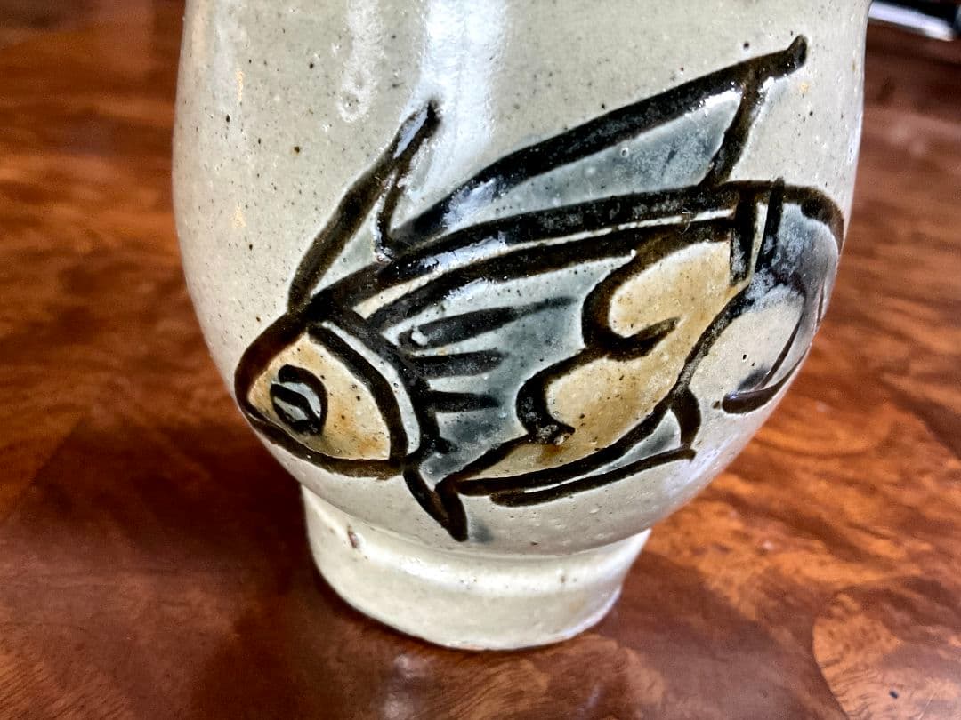 人間国宝　金城次郎　琉球壺屋焼　魚文　湯呑