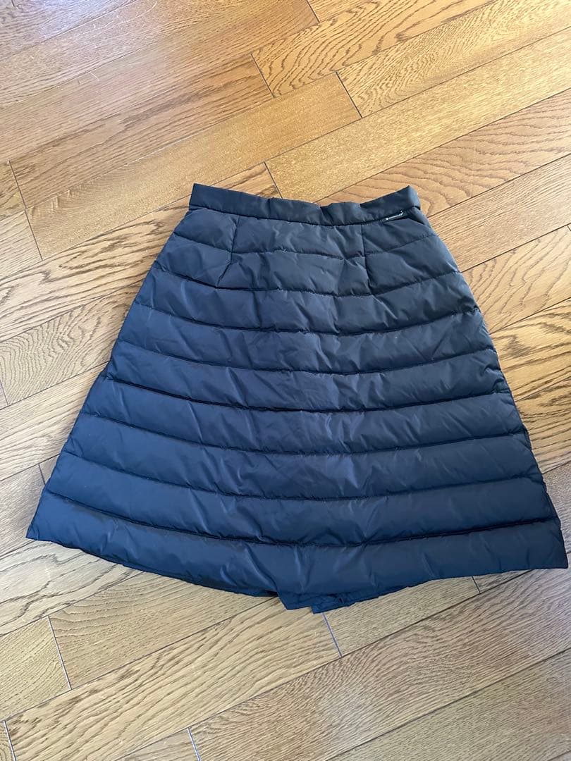 モンクレールキルティングダウンスカート ブラック