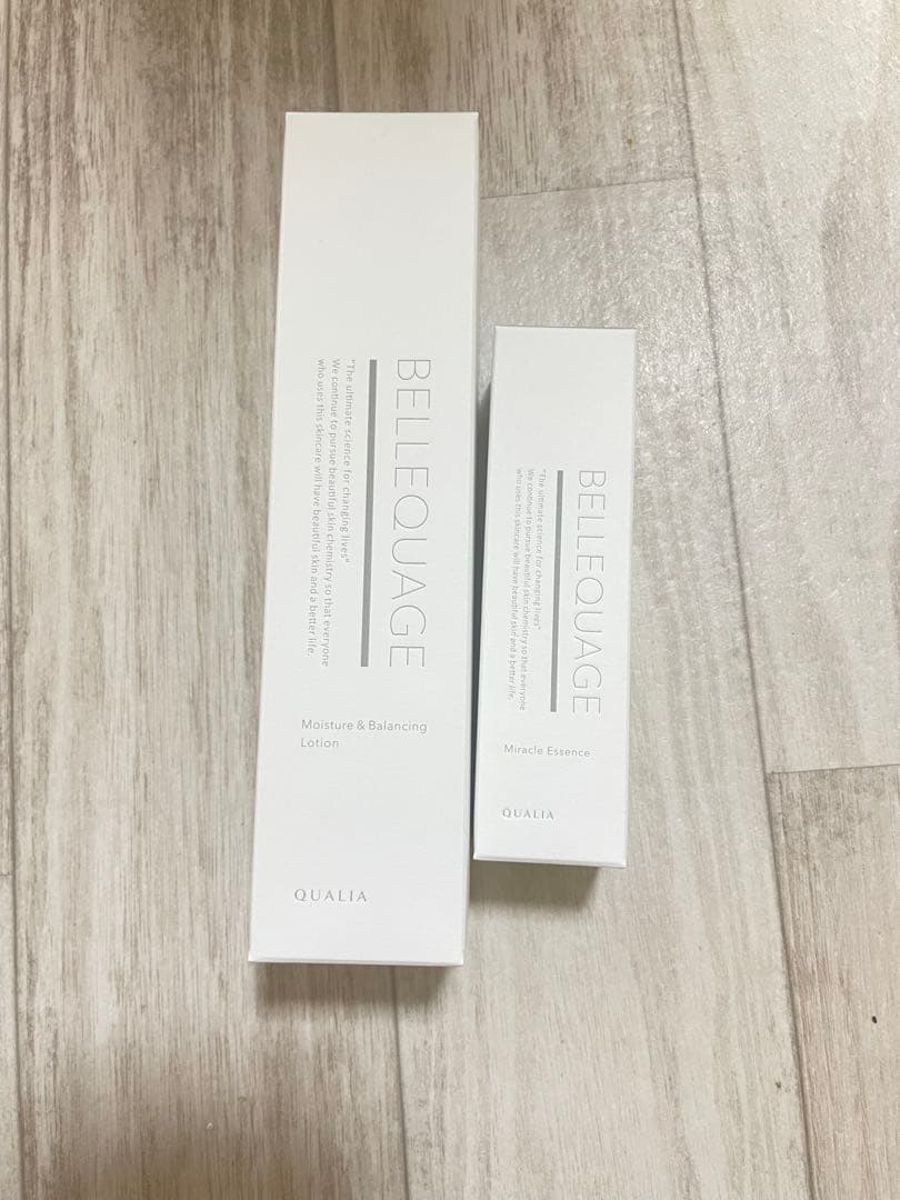 さやちゃん新品！クオリア　化粧水　美容液セット