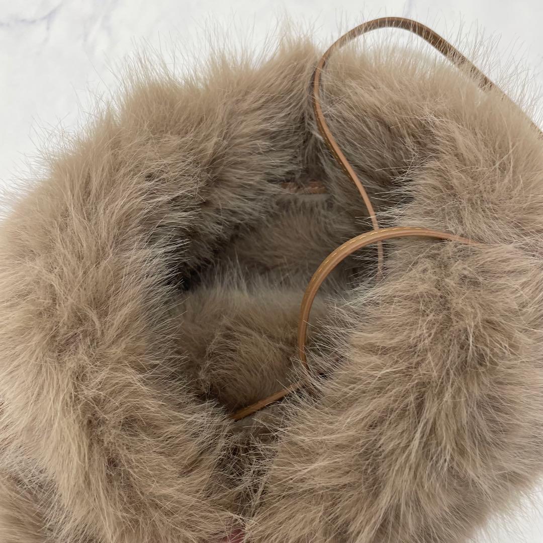 HUG Ō WäR フェイクファー２wayバッグ　ハグオーワー