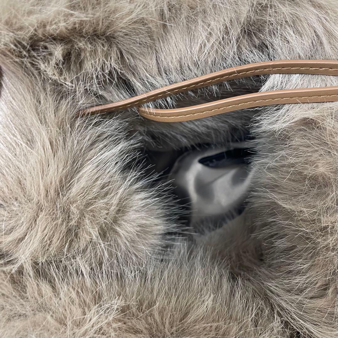 HUG Ō WäR フェイクファー２wayバッグ　ハグオーワー