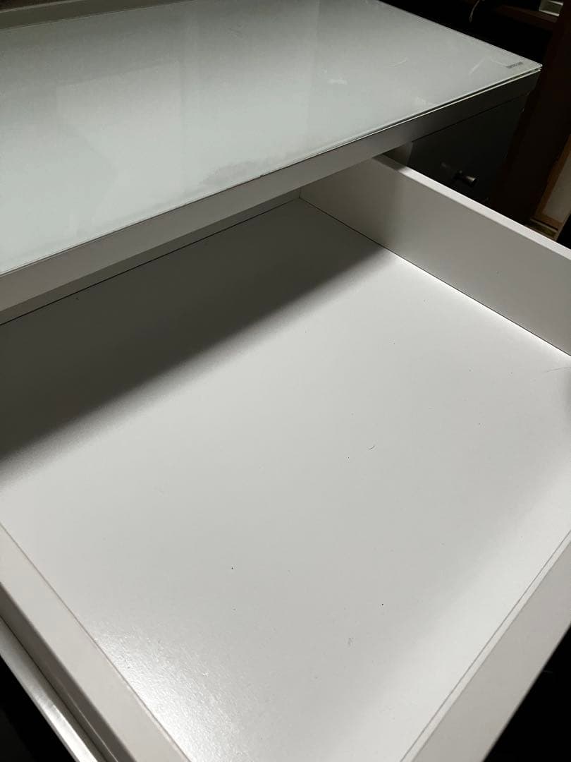 み*き様 ニトリ　ホワイト ドレッサー　イスなし