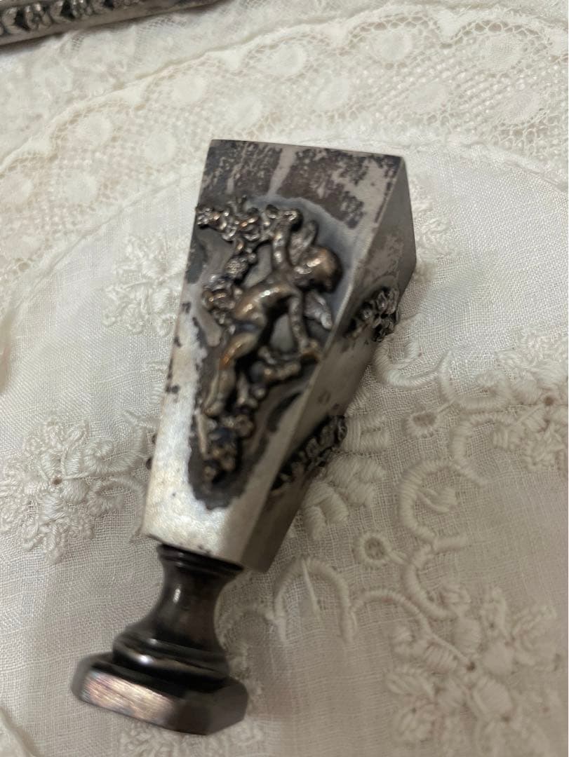 フランス製アンティーク　天使と花々の筆記用具セット