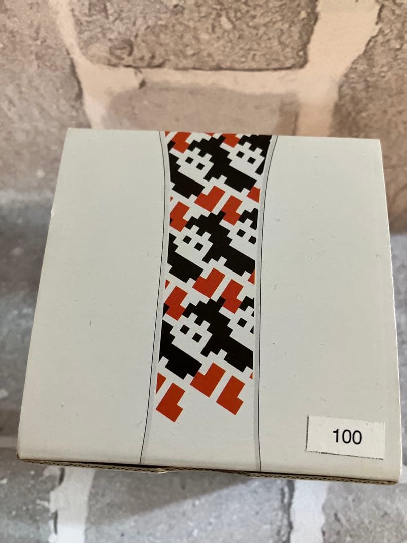 手塚治虫生誕80周年記念アトム腕時計 未使用品タグ付き　シリアルナンバー100