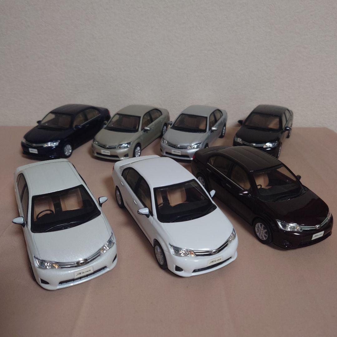 TOYOTA　COROLLA　Axio 7台セット