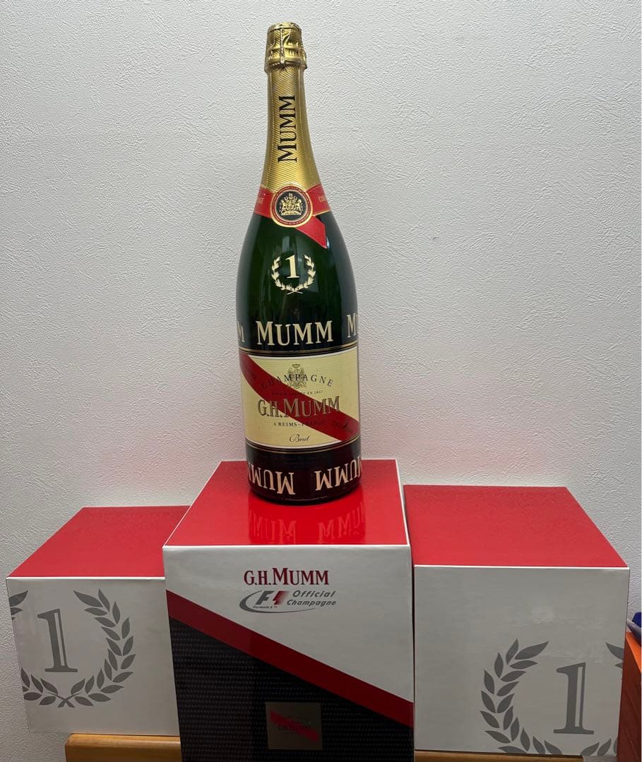 シャンパーニュ・マム・F1・3L・ダミーボトル＆マムグッズ6点盛り