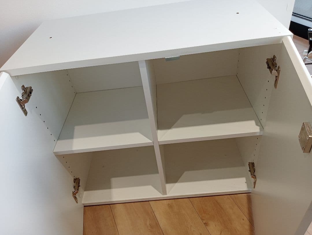 特別 格安出品 ローキャビネット／両開き木製 24時間以内出荷