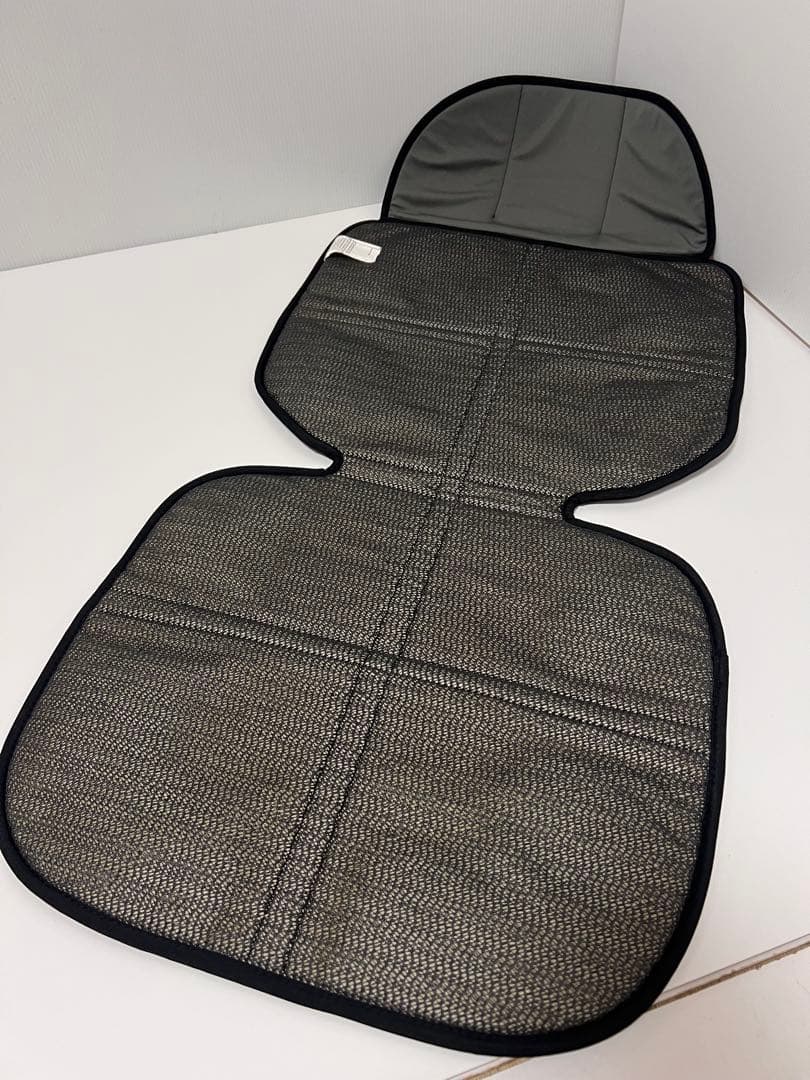 サイベックス 　ジュニアシート　ソリューション S i-FIX 保護シート付　赤