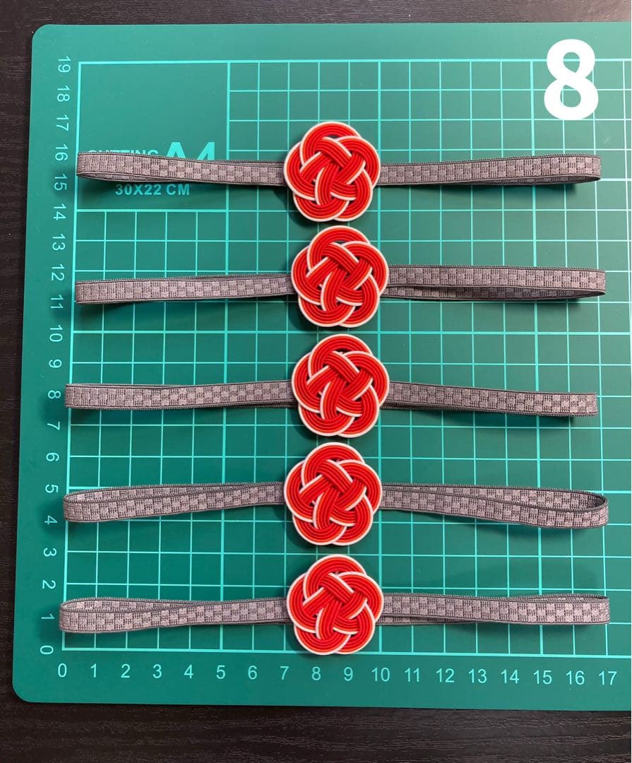 水引パーツ　meredithページ