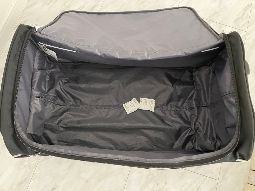 カルバンクライン　折りたたみキャリーバッグ ブラック　中型　スーツケース