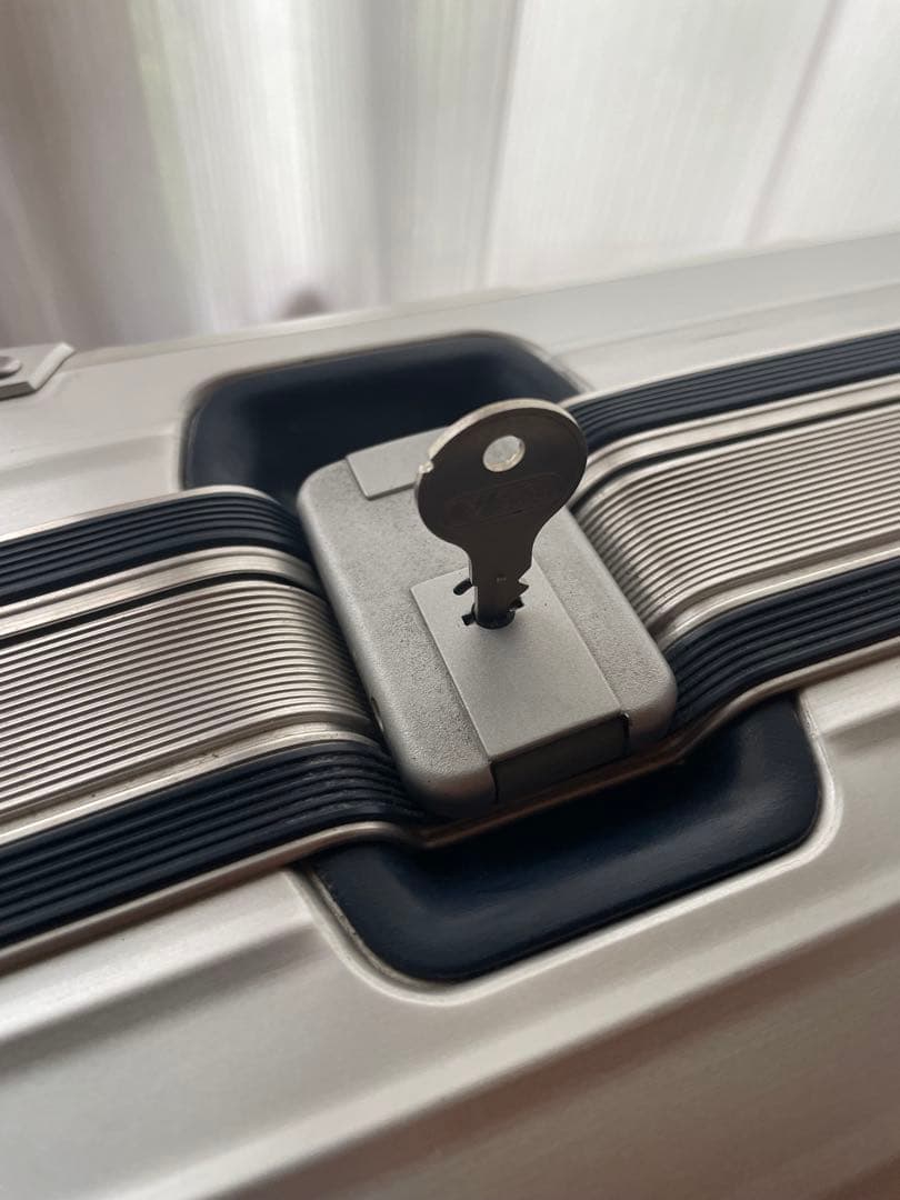 RIMOWA キャリーケース　サイドハンドル　希少　鍵付き