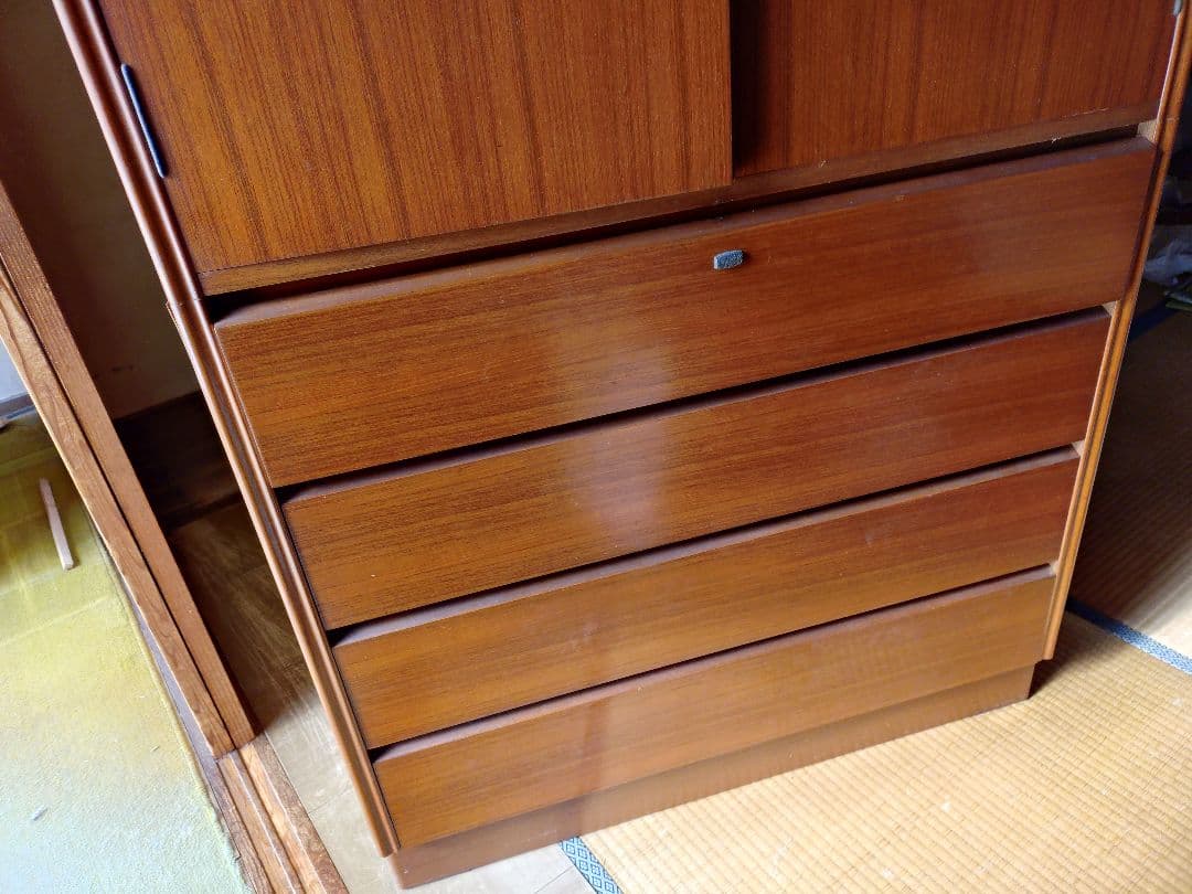 木製箪笥 スライド扉　観音扉　引出し付き(中古品)